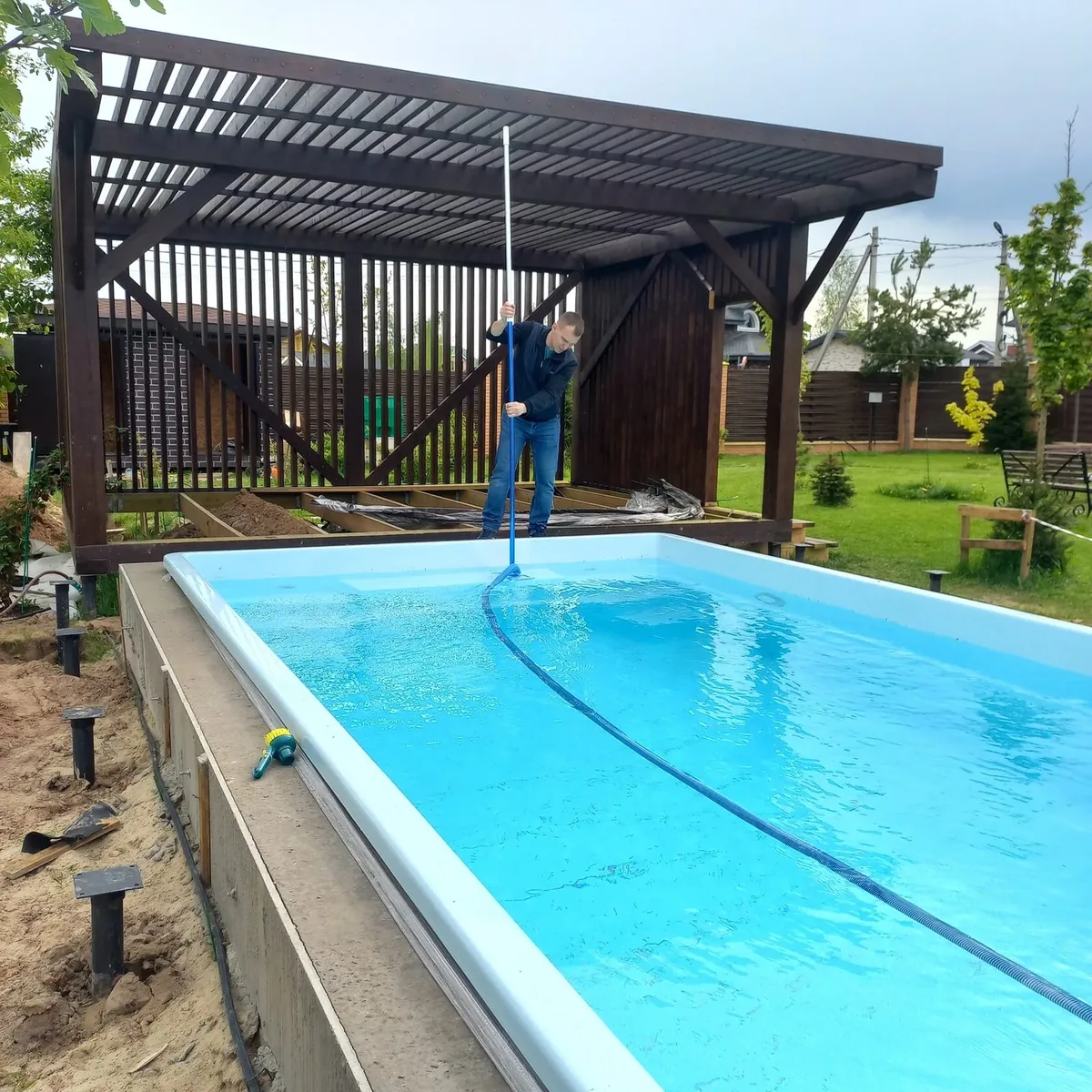 Копинговый бордюрный камень для бассейна Laguna в Глазове